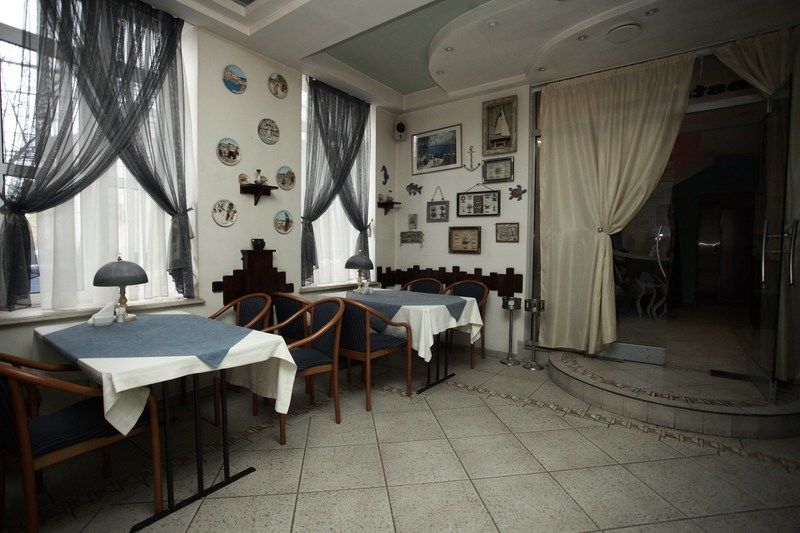 Mesogios Hotel Chişinău Extérieur photo