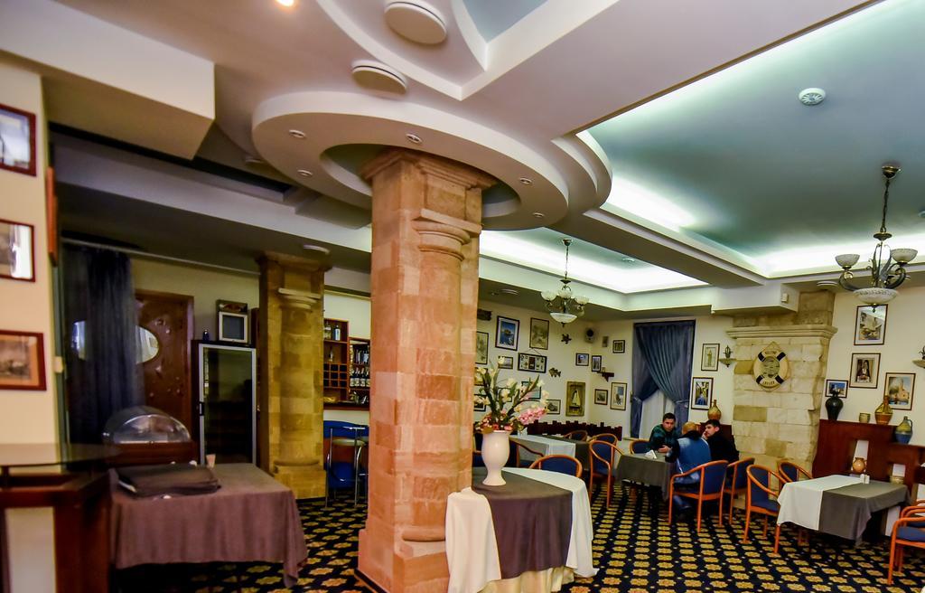 Mesogios Hotel Chişinău Extérieur photo