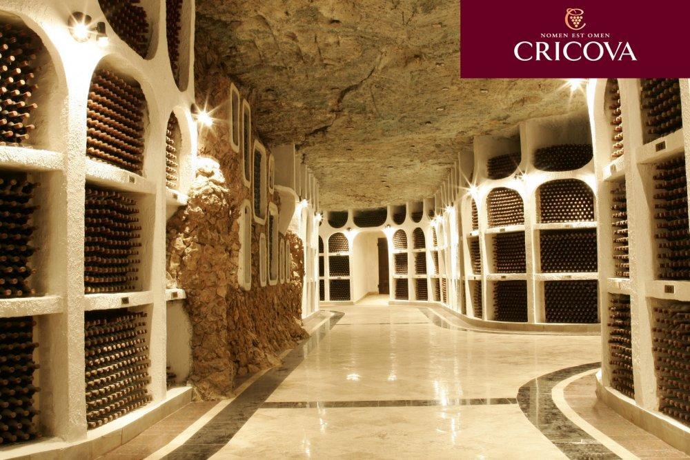 Mesogios Hotel Chişinău Extérieur photo