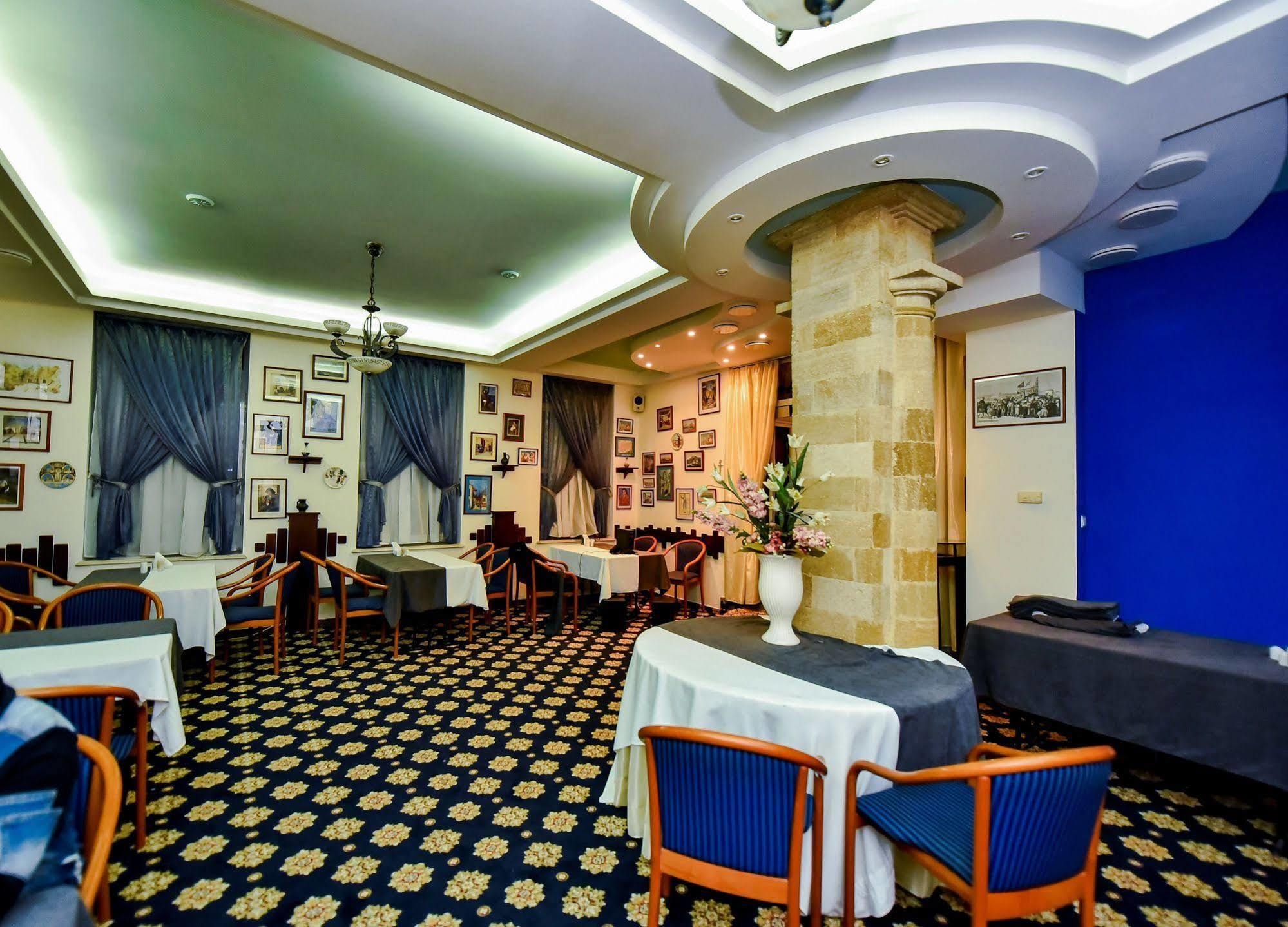 Mesogios Hotel Chişinău Extérieur photo